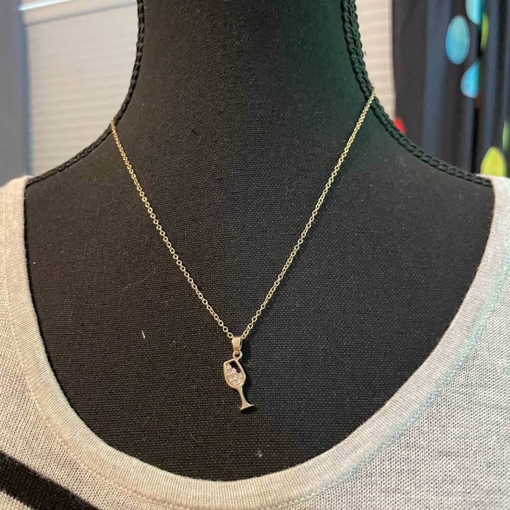 Chic Wine Glass Pendant Necklace